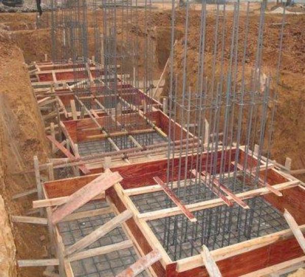 土工格柵安裝好的圖片